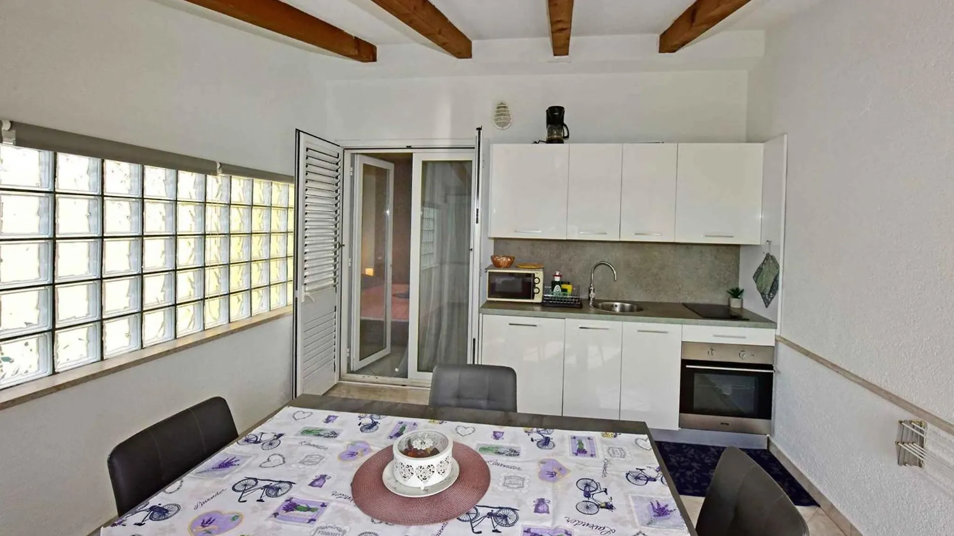 Apartments In Vranici/Porec - Istrien 47130 Croatia