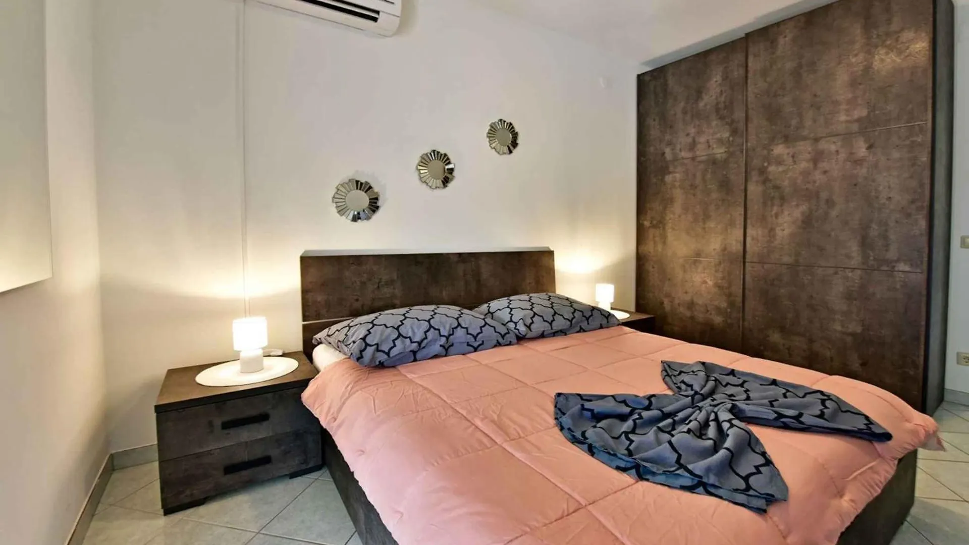 Apartments In Vranici/Porec - Istrien 47130 Croatia