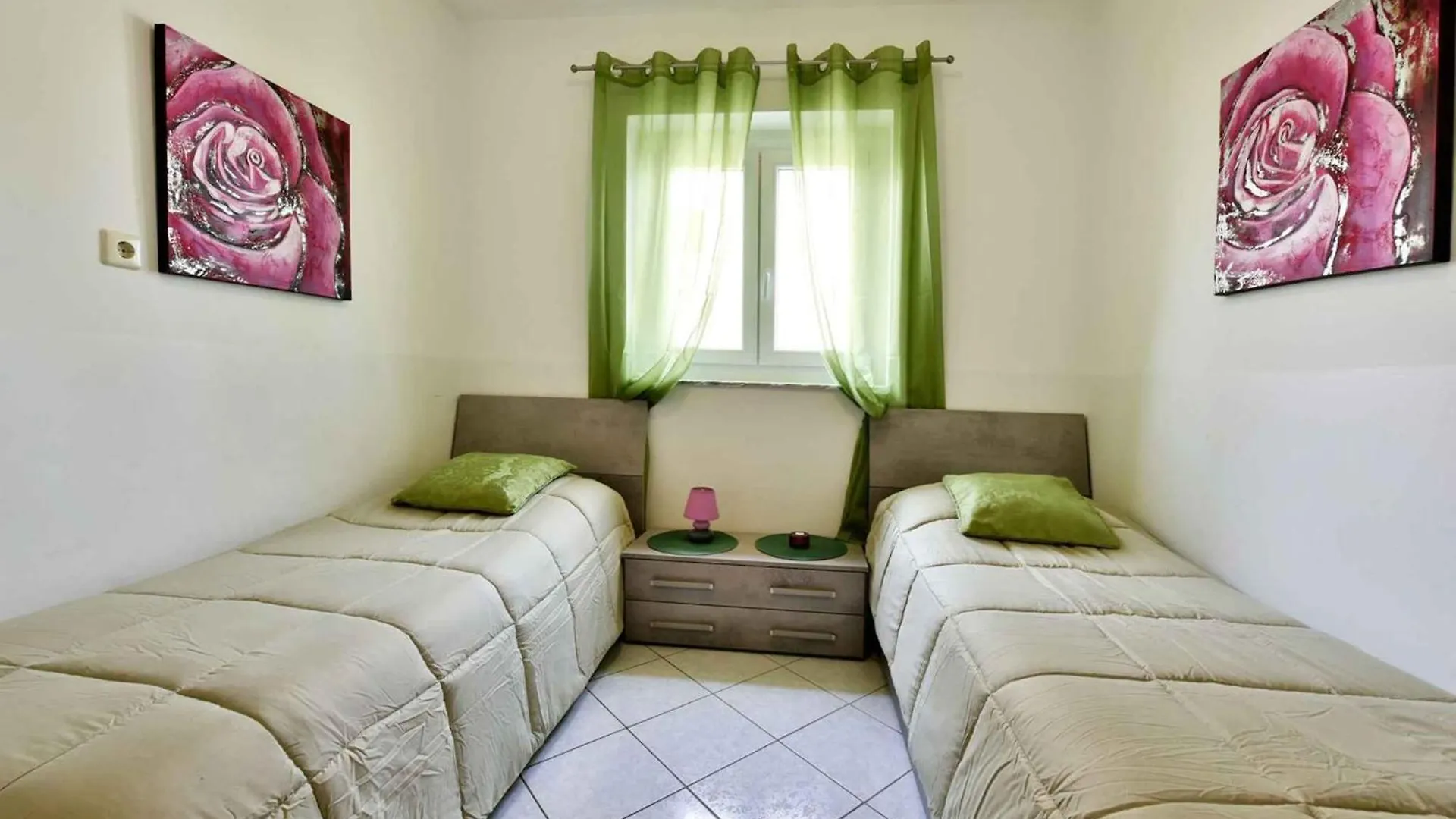 Apartments In Vranici/Porec - Istrien 47130 Croatia