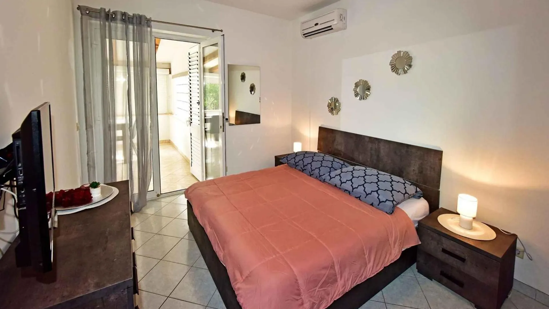 Apartments In Vranici/Porec - Istrien 47130 Porec
